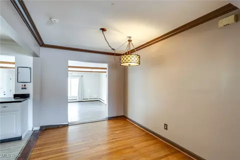 398 Crestview Ave, Akron, OH 44320 photo 8