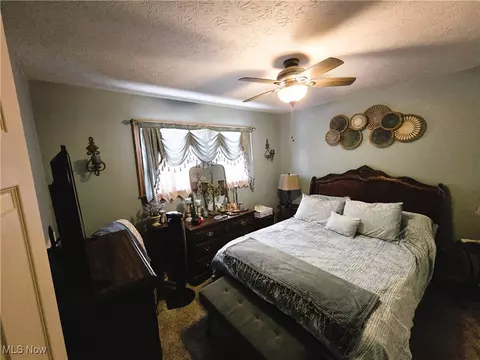 Bedroom - 9155 Linden Cir, Windham, OH 44288 photo 2 of 4