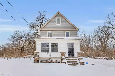 1853 West Ave, Elyria, OH 44035