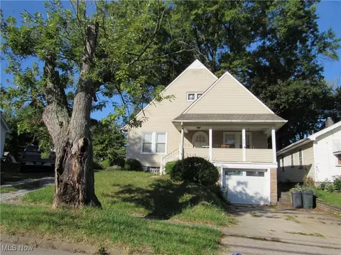 466 N Hazelwood Ave, Youngstown, OH 44509