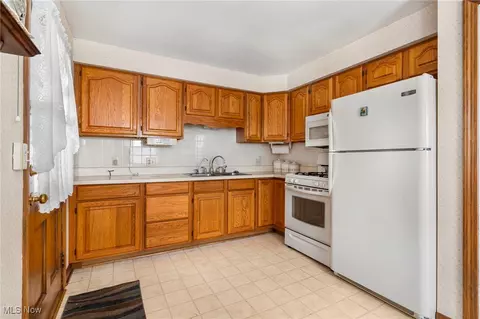 3002 Joseph Pl NW, Canton, OH 44708 photo 9