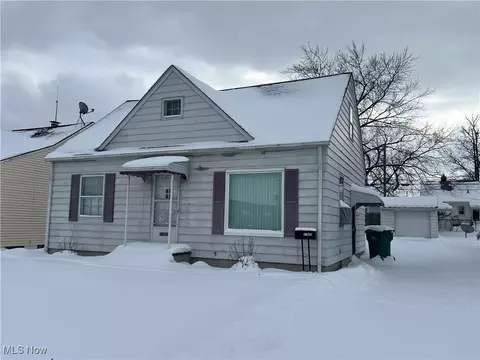 21600 Franklin Rd, Maple Heights, OH 44137