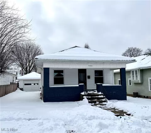 1407 Elm St, Coshocton, OH 43812