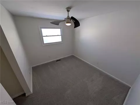 Bedroom - 220 Windsor Dr, Elyria, OH 44035 photo 3 of 8