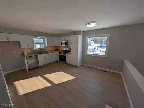 Other - 220 Windsor Dr, Elyria, OH 44035 photo 1 of 3