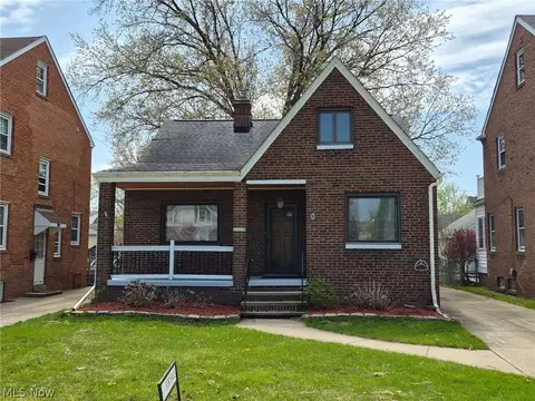17001 Laverne Ave, Cleveland, OH 44135