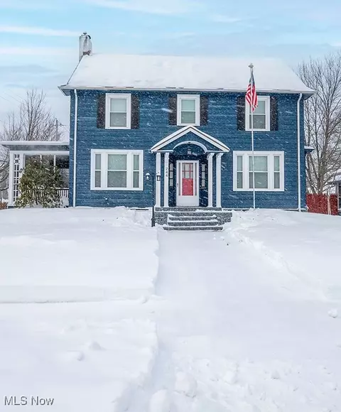 244 Woodbine Ave SE, Warren, OH 44483