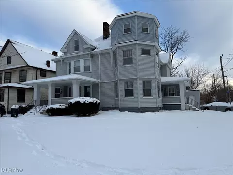 10206 Westchester Ave, Cleveland, OH 44108