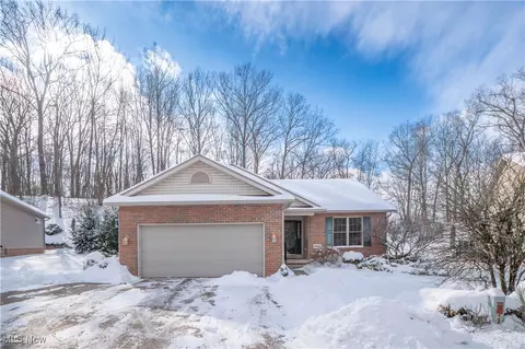 9042 Canal Pl NW, Massillon, OH 44647