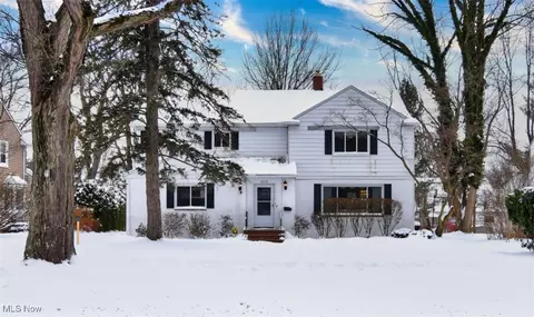 23575 Shelburne Rd, Shaker Heights, OH 44122