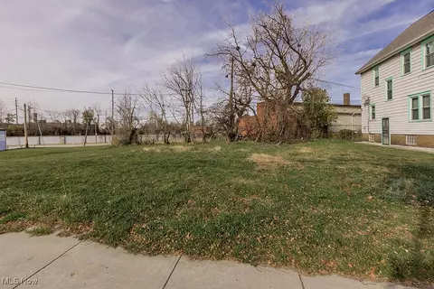 V/l Woodworth Avenue, Cleveland, OH 44112