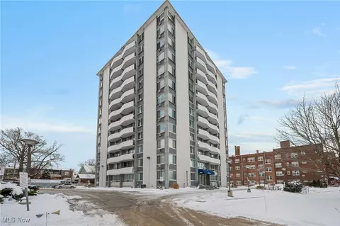 11811 Lake Ave #503, Lakewood, OH 44107