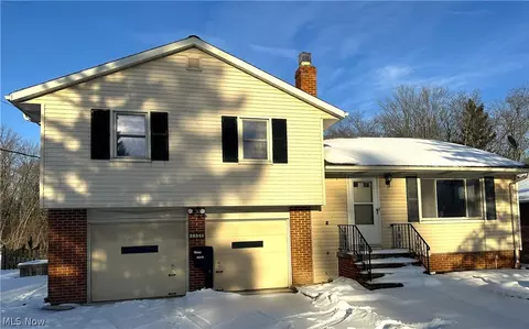 38345 Aurora Rd, Solon, OH 44139