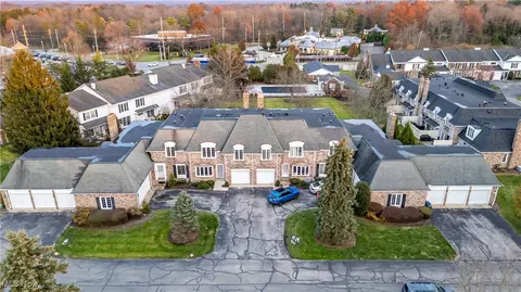 34116 Chagrin Blvd #9103, Moreland Hills, OH 44022