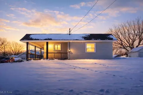 319 26th St SE, Massillon, OH 44646