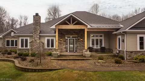 16831 Ravenna Rd, Chagrin Falls, OH 44023