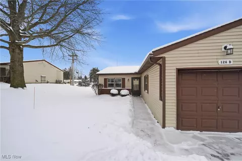 126 Royal Crest Dr #D, Seville, OH 44273