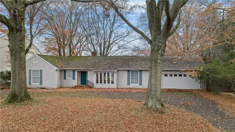 5515 2nd Ave, Vienna, WV 26105
