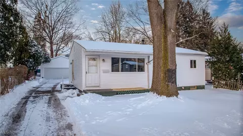 835 Carnegie Ave, Akron, OH 44314