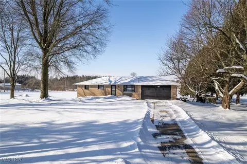 9894 Silvercreek Rd, Wadsworth, OH 44281