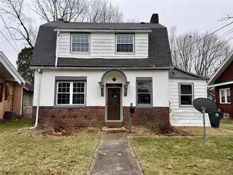 1578 Pilgrim St, Akron, OH 44305