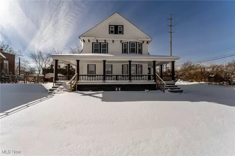 1760 Carlyon Rd, East Cleveland, OH 44112