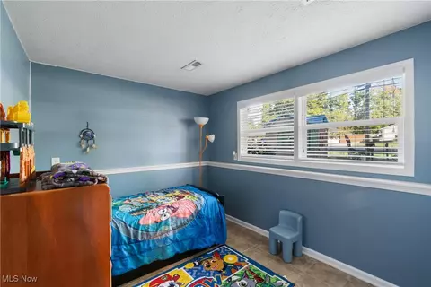 Bedroom - 1177 Moneta Ave, Aurora, OH 44202 photo 4 of 5