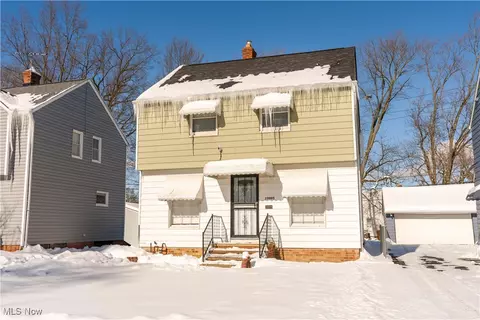13905 Thraves Ave, Garfield Heights, OH 44125