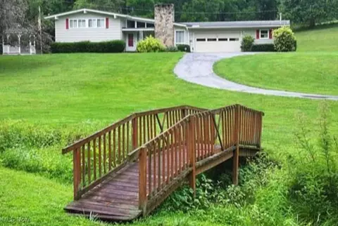 37080 Township Road 68a, Dresden, OH 43821