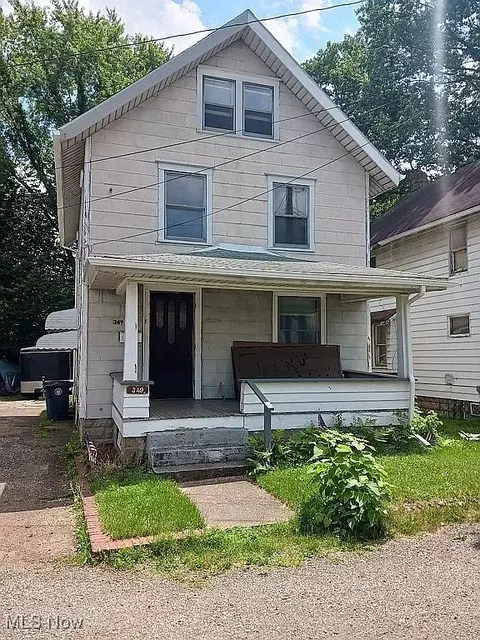 349 Comstock Ct, Akron, OH 44305