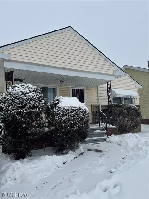 13809 Christine Ave, Garfield Heights, OH 44105