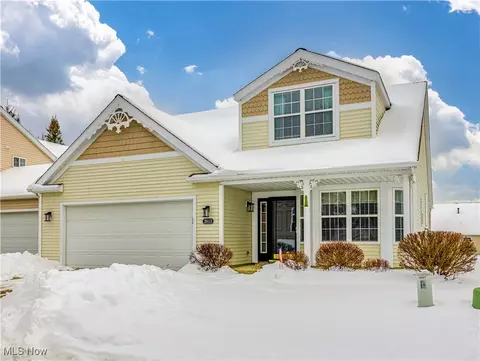 2613 Canvasback Cir, Akron, OH 44319