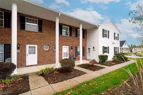 1473 Munroe Falls Ave, Cuyahoga Falls, OH 44221