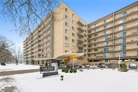 10301 Lake Ave #606, Cleveland, OH 44102