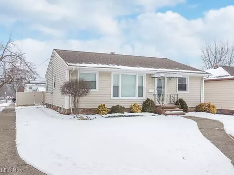 2718 Klusner Ave, Parma, OH 44134