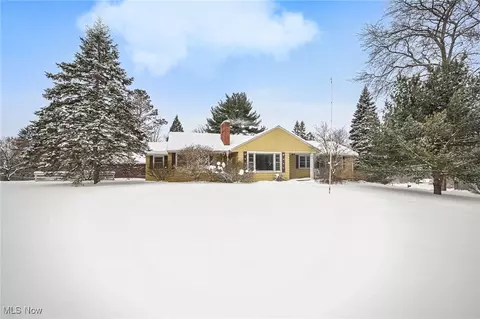 7530 S Boyden Rd, Sagamore Hills, OH 44067