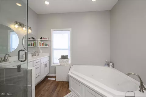 212 E 11th St, Dover, OH 44622 photo 13