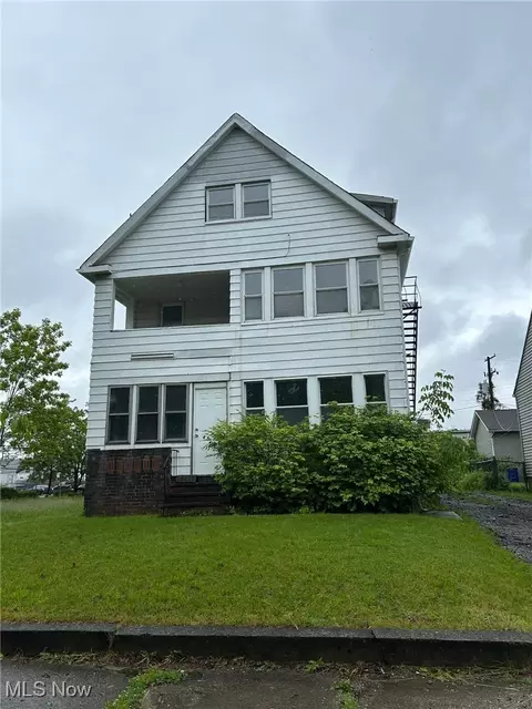 19210 Firwood Rd, Cleveland, OH 44110