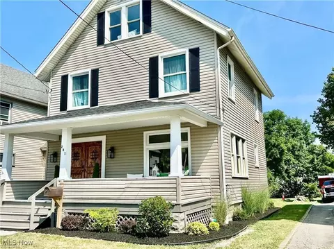 281 Sexton St, Struthers, OH 44471