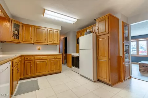 3027 22nd St NW, Canton, OH 44708 photo 8