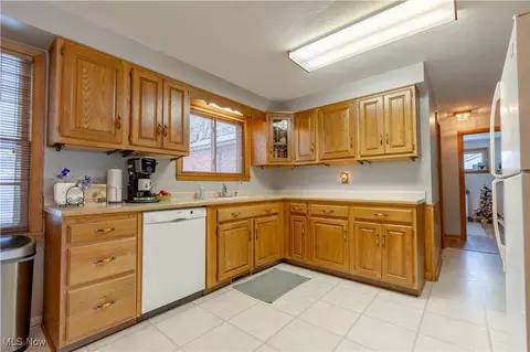 3027 22nd St NW, Canton, OH 44708 photo 7