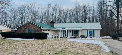 5126 Chestnut Hill Dr, Ashtabula, OH 44004