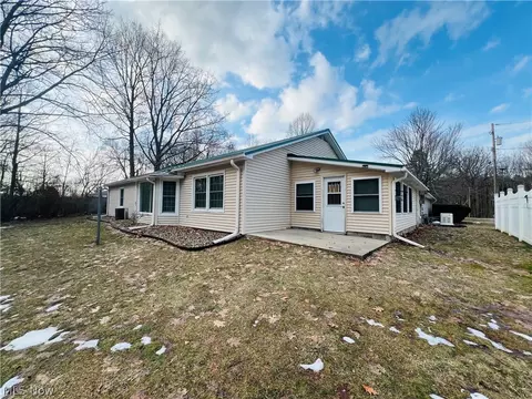 Exterior - 5126 Chestnut Hill Dr, Ashtabula, OH 44004 photo 7 of 10