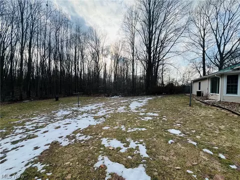 Exterior - 5126 Chestnut Hill Dr, Ashtabula, OH 44004 photo 10 of 10
