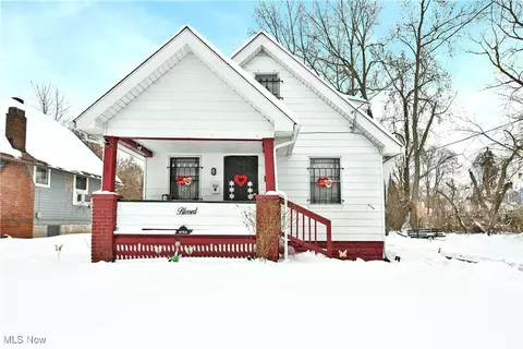 2733 Griselda Ave, Youngstown, OH 44511
