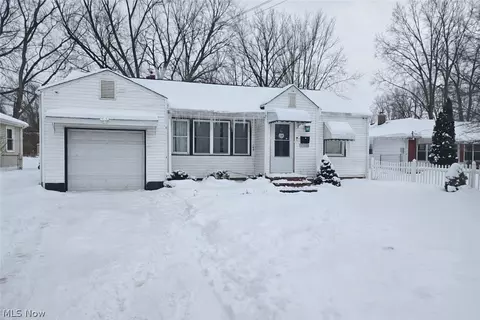 33688 Guilbert Rd, Eastlake, OH 44095