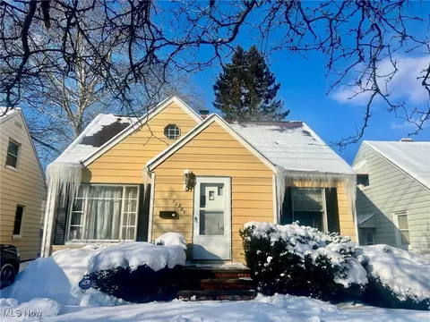 13305 Rockside Rd, Garfield Heights, OH 44125