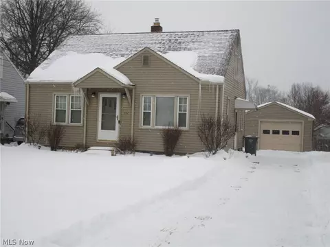 1562 Medford Ave, Youngstown, OH 44514