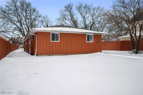 1227 W 19th St, Lorain, OH 44052