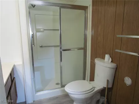 Bath - 183 E 1626 E 51st St, Ashtabula, OH 44004 photo 3 of 4